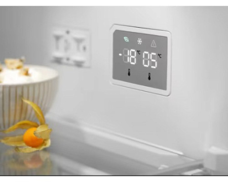 Холодильник Electrolux LNT7ME34G1