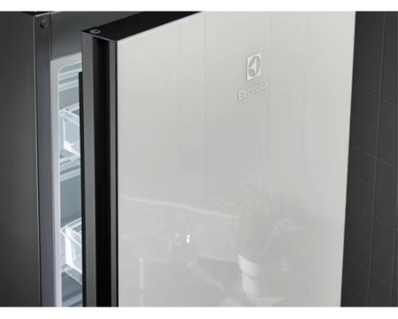 Холодильник Electrolux LNT7ME34G1