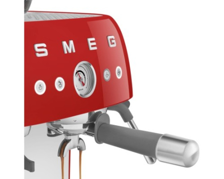 Кофемашина-эспрессо Smeg EGF03RDEU