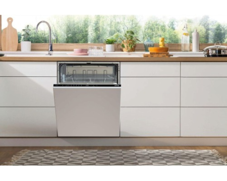Встраиваемая посудомоечная машина Gorenje GV642D90