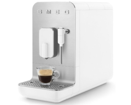 Автоматическая кофемашина SMEG BCC02WHMEU