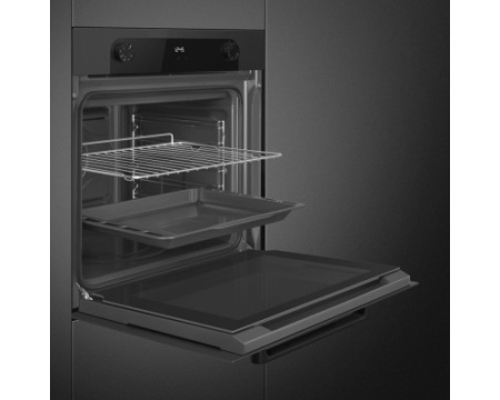Многофункциональный духовой шкаф Smeg SF6200TB