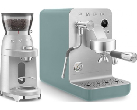 Кофемашина-эспрессо Smeg EMC02EGMEU