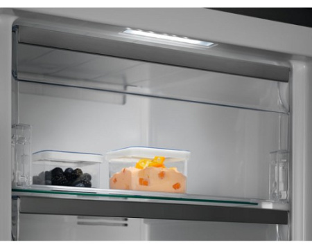 Морозильная камера Electrolux LUT 7ME28 X2