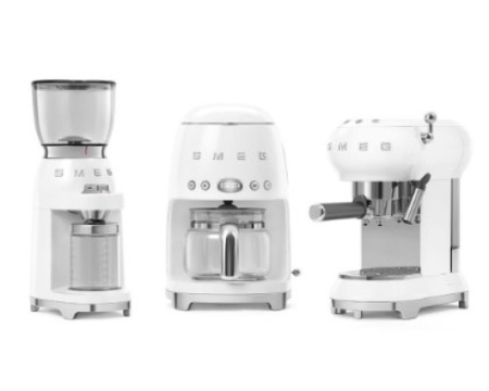 Кофемашина-эспрессо Smeg ECF01WHEU