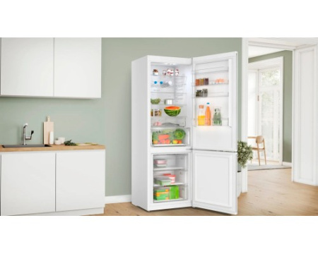 Двухкамерный холодильник Bosch KGN497WDF