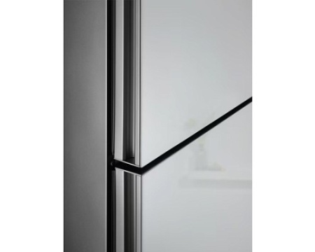 Холодильник Electrolux LNT7ME34G1