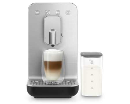 Автоматическая кофемашина Smeg BCC13BLMEU