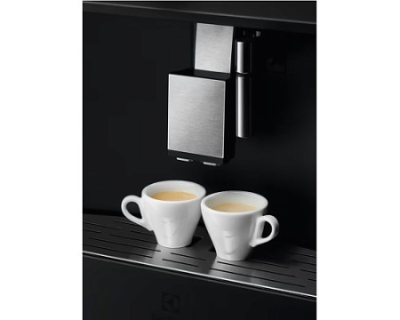 Встраиваемая кофемашина Electrolux EBC85X