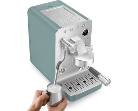 Кофемашина-эспрессо Smeg EMC02EGMEU