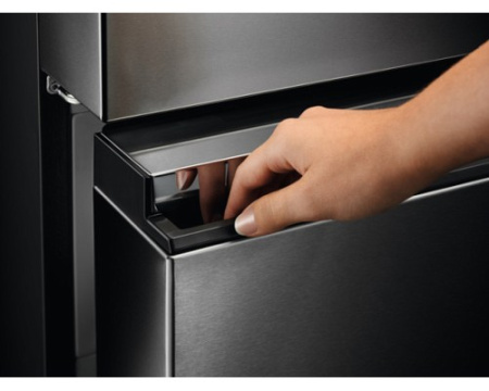 Холодильник Electrolux LLI9VF54X0