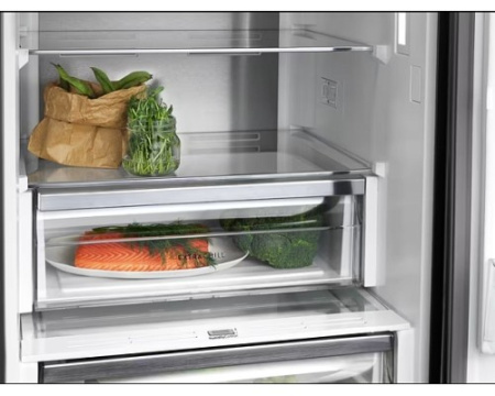 Холодильник Electrolux LNT7ME34X2