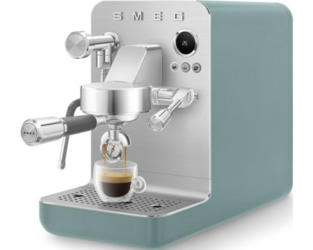 Кофемашина-эспрессо Smeg EMC02EGMEU