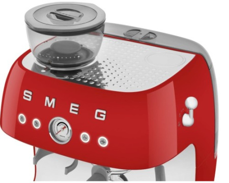 Кофемашина-эспрессо Smeg EGF03RDEU