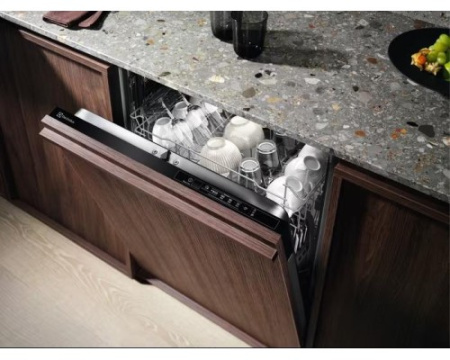 Встраиваемая посудомоечная машина Electrolux EEA17200L