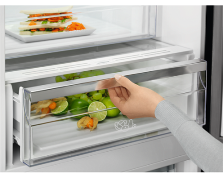 Холодильник Electrolux RNC7ME34W2