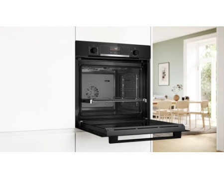 Духовой шкаф Bosch HBG536EB3