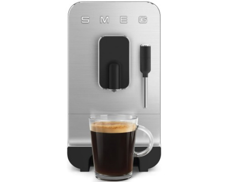 Автоматическая кофемашина Smeg BCC02BLMEU