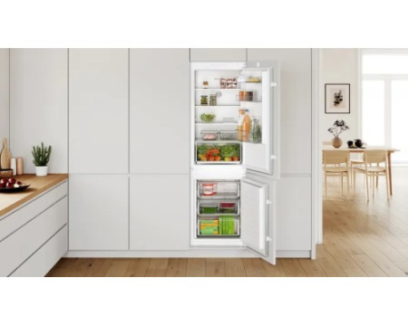 Встраиваемый двухкамерный холодильник Bosch KIN865SE0